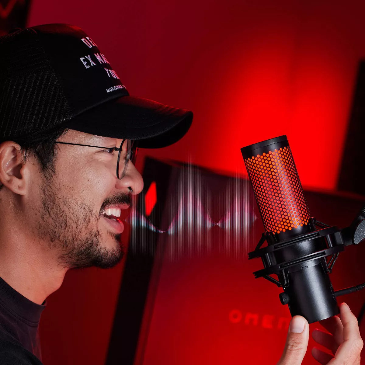 Hyperx Quadcast 2 - USB Condenser Gaming Microphone for PC: Compatible with PS5 & Macos